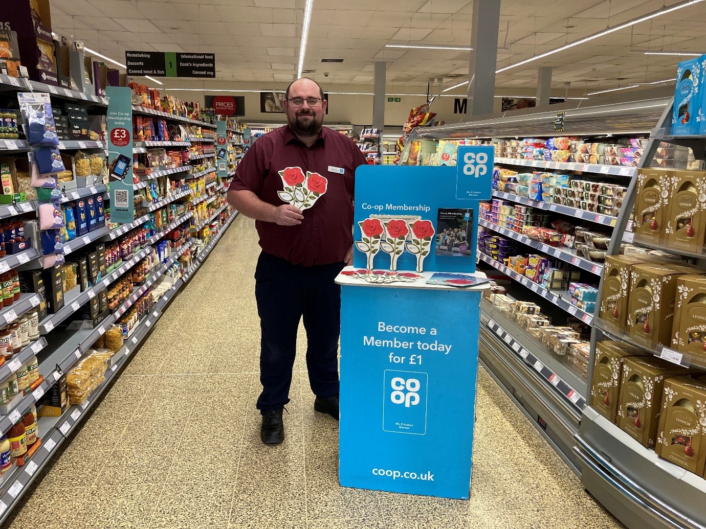 Royton Co-op Store Manager, Darren is encouraging the community to support the Appeal after his grandad was cared for at the Hospice
